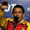 Henrique Capriles, le chef de l'opposition appelle à un recomptage des voix, défendu par Obama