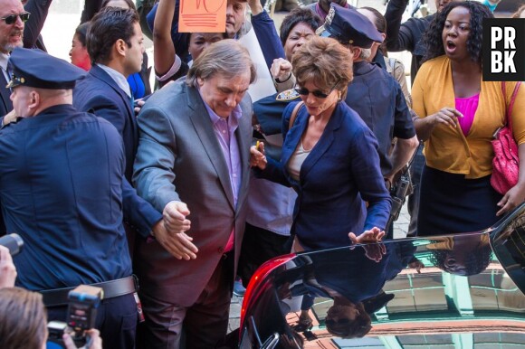 Gérard Depardieu et Jacqueline Bisset sur le tournage du film sur l'affaire DSK