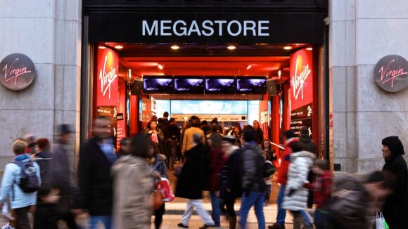 Virgin Megastore : le déstockage massif fait bondir les salariés