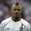 David Beckham en 2001, crête brune et côtés rasés