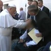 Pape François adepte de l'exorcisme ? "Ta mère s*** des queues en Enfer"