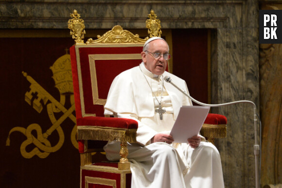 Le pape François at-il réalisé une simple prière ?