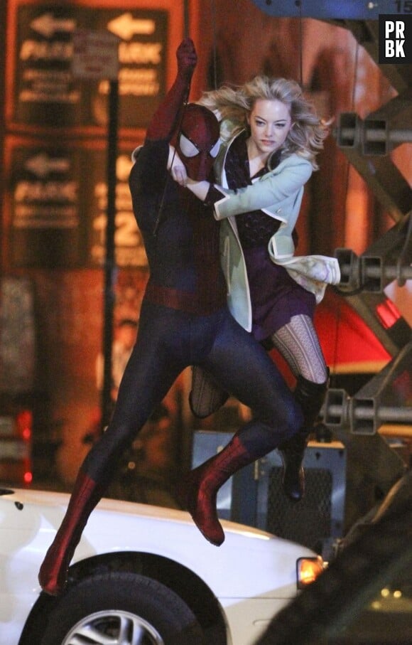 The Amazing Spider-Man 2 : Gwen survole la ville avec Parker