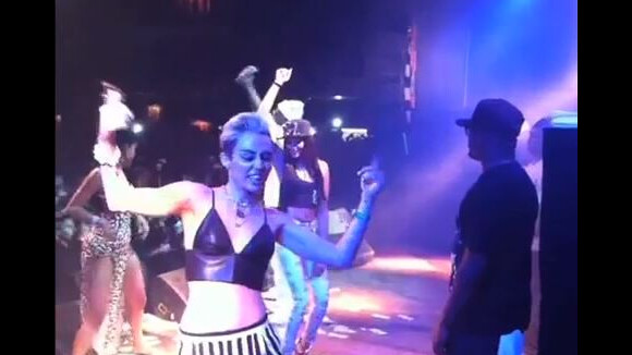 Miley Cyrus lance un concours de danse ultra sexy