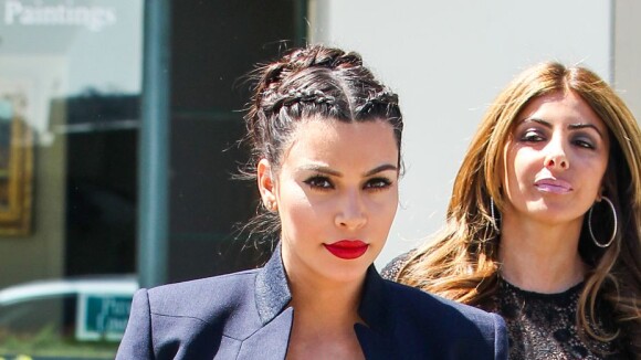 Kim Kardashian : les 6 théories délirantes sur son accouchement