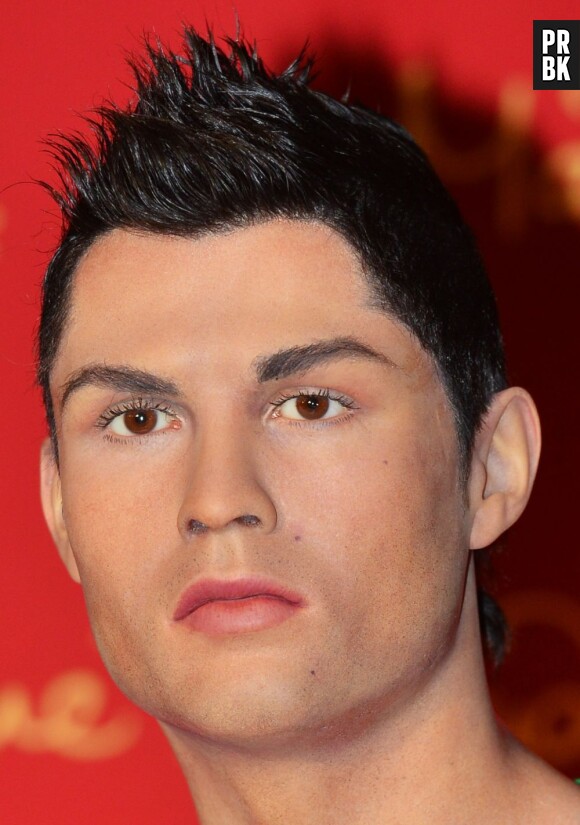 Cristiano Ronaldo : des lèvres trop roses pour sa statue de cire ?