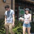 Adam Brody et Leighton Meester dans les rues de L.A, le 22 juin 2013