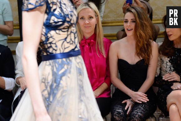 Kristen Stewart a souri au moins une fois au défilé Zuhair Murad, le 4 juillet 2013 à Paris