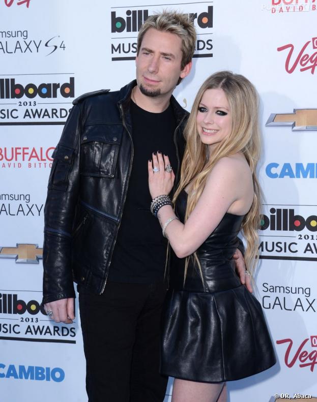Avril Lavigne s'est mariée en noire avec Chad Kroeger.