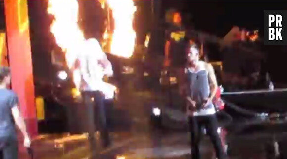 Harry Styles : le One Direction se dirigeait vers les flammes sans s'en rendre compte pendant le concert du groupe à Chicago