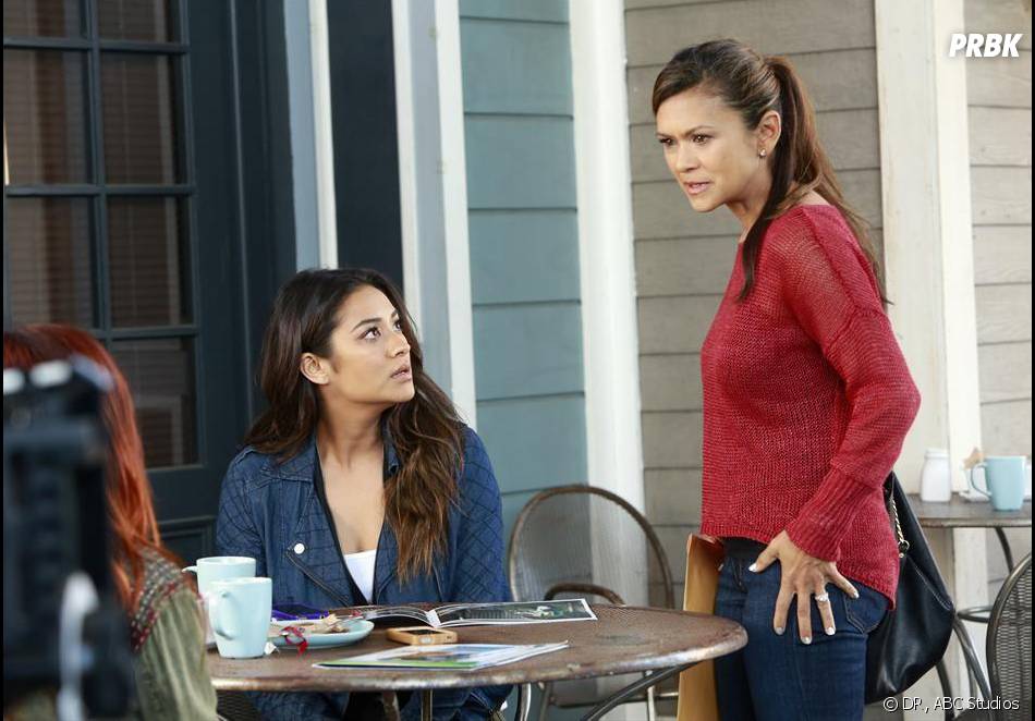 Pretty Little Liars saison 4 Emily et sa mère dans l'épisode 8
