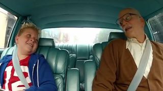 Bad Grandpa : la bande-annonce du nouveau délire des Jackass de Johnny Knoxville