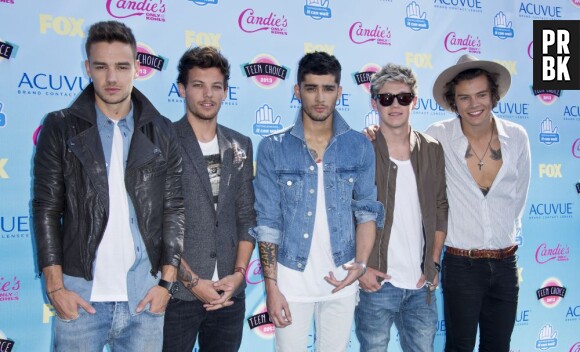 One Direction sur le tapis rouge des Teen Choice Awards 2013