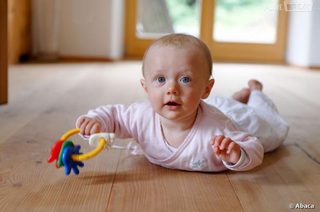 Un Bebe Chinois Est Ne Avec 3 Jambes Purebreak