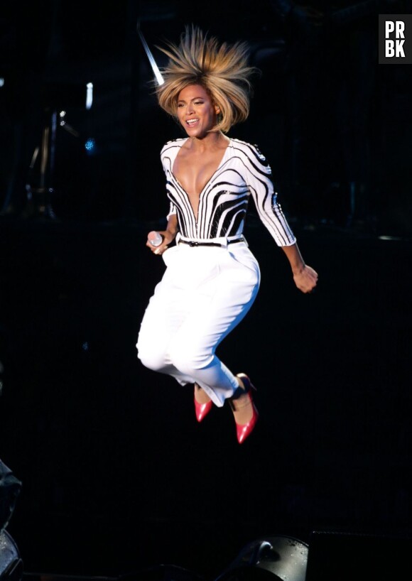 Beyoncé était en concert au V Festival le 17 août 2013