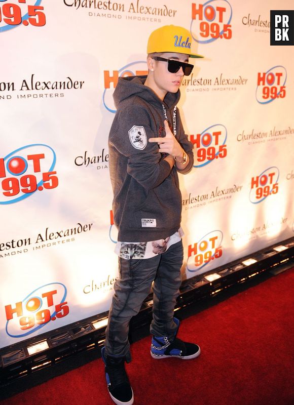 Justin Bieber adopte la moustache