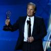 Emmy Awards 2013 : Jeff Daniels reçoit le prix de meilleur acteur dans une série dramatique pour The Newsroom le 22 septembre 2013 à Los Angeles