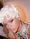Rihanna, sexy sur les photos de tournage du clip 'Pour it up'