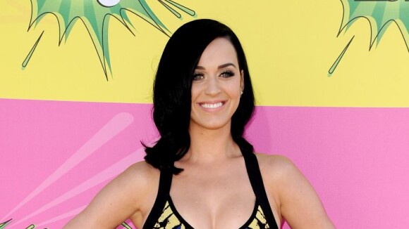 Katy Perry : pas question de se mettre à poil comme Rihanna