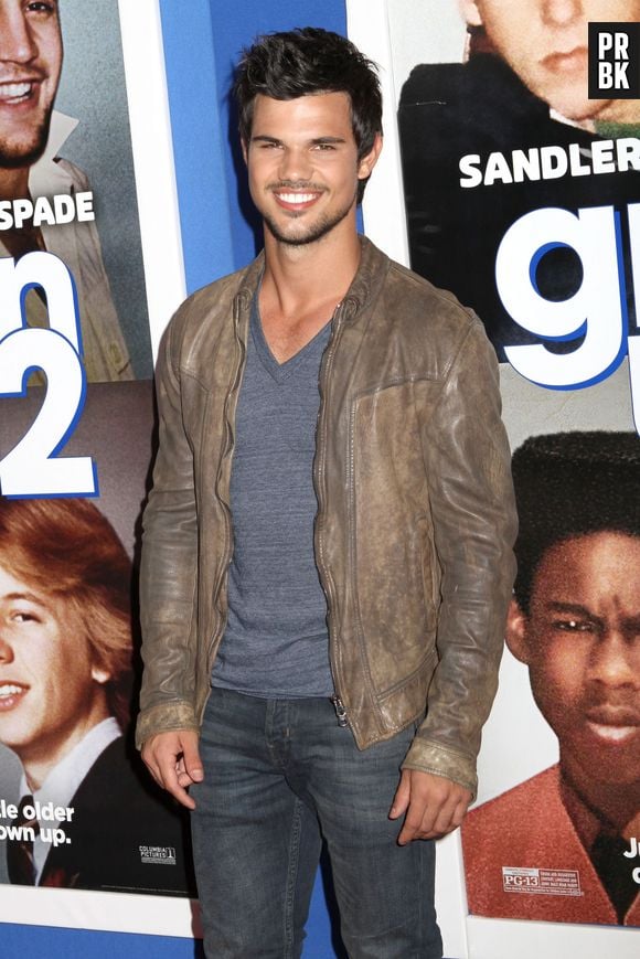 Taylor Lautner : l'acteur va se mettre dans la peau d'une porn star