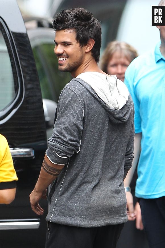 Taylor Lautner : l'acteur va se mettre dans la peau d'une porn star