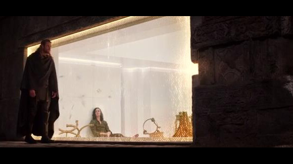Thor 2 : Thor demande l'aide de Loki dans un premier extrait
