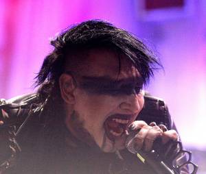 Marilyn Manson maquillé... et beaucoup plus flippant