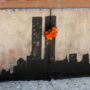 Banksy : foule à New York pour son hommage au 11 septembre