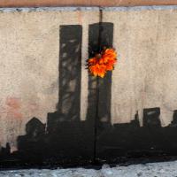 Banksy : foule à New York pour son hommage au 11 septembre
