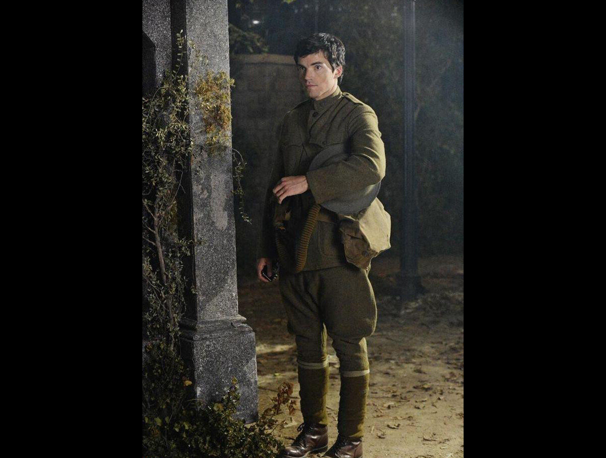 Photo : Pretty Little Liars saison 4, épisode 13 : Ezra - PureBreak