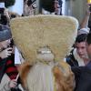 Lady Gaga et son casque Bob l'éponge, à Berlin le 24 octobre 2013 pour la promo de "Artpop"