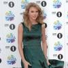 Taylor Swift combat le vent à Londres le 3 novembre 2013