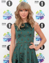 Taylor Swift combat le vent à Londres le 3 novembre 2013