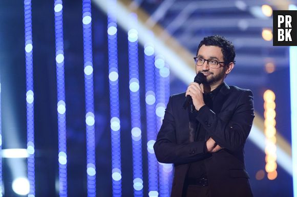 Cyril Hanouna en blond : pari tenu après la qualification des Bleus à la Coupe du Monde 2014