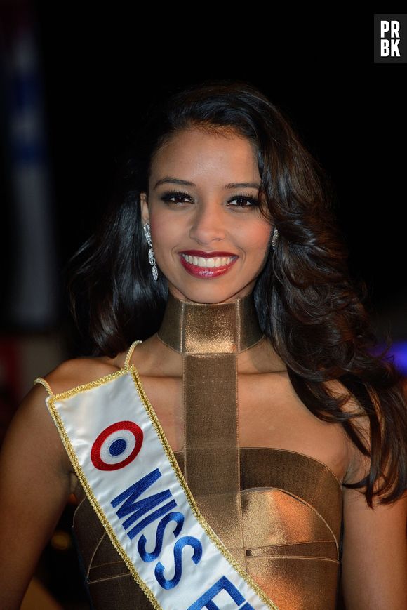 Flora Coquerel : Miss France 2014 aux NMA 2014, le samedi 14 décembre 2013 à Cannes