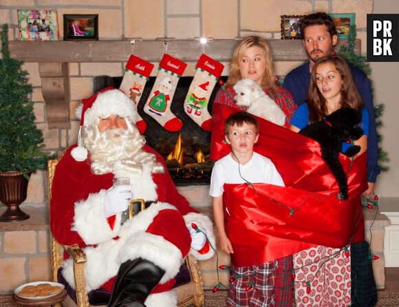 Kelly Clarkson en famille : sa carte de voeux pour Noël 2013