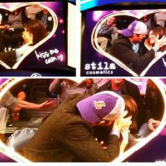 Mila Kunis et Ashton Kutcher : baiser fougueux et délirant lors d'une "Kiss Cam"