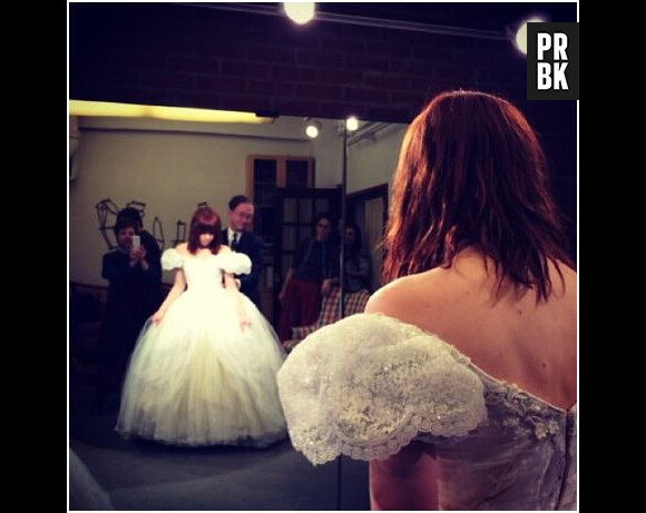 Carly Rae Jepsen en costume de Cendrillon sur Instagram