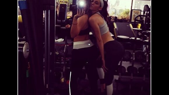 Kim Kardashian et Kendall Jenner : leurs fesses sur Instagram pour un selfie sexy