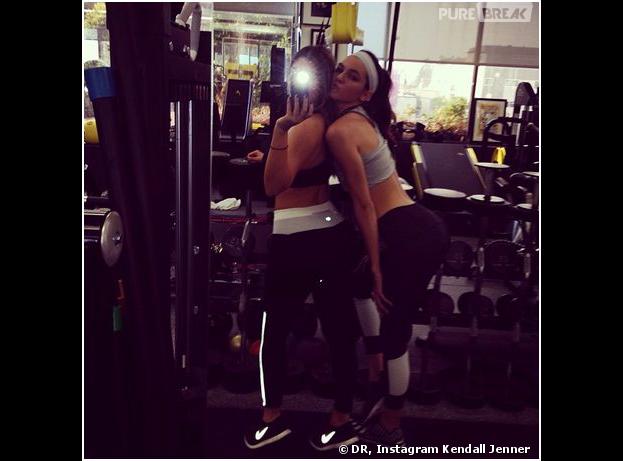 Kim Kardashian et Kendall Jenner : selfie sexy sur Instagram, le 10 janvier 2014
