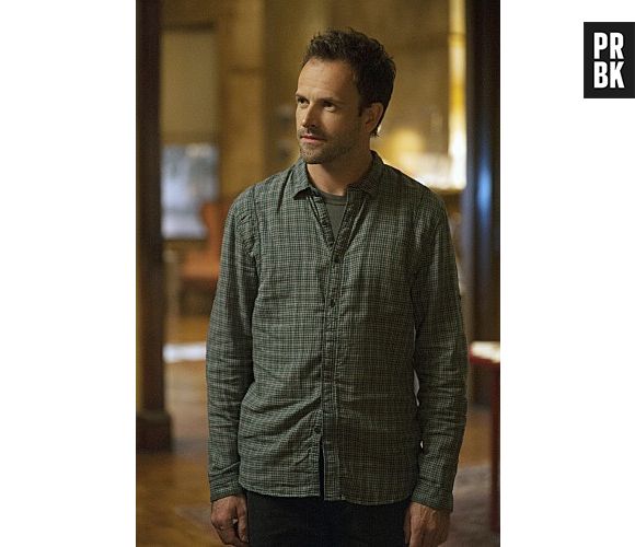 Elementary saison 1 : Jonny Lee Miller défend sa série et son personnage