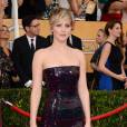 SAG Awards 2014 : Jennifer Lawrence avec sa magnifique robe pailletée samedi 18 janvier à Los Angeles