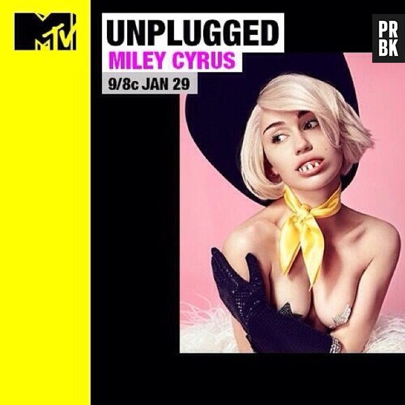 Miley Cyrus topless avec un dentier étrange pour la promo de son concert MTV Unplugged prévu le 29 janvier 2014