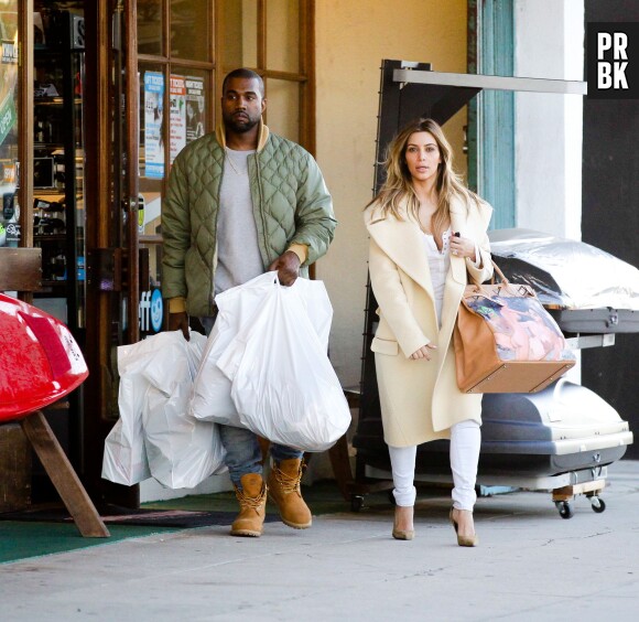 Kim Kardashian et Knye West lors d'une sortie shopping