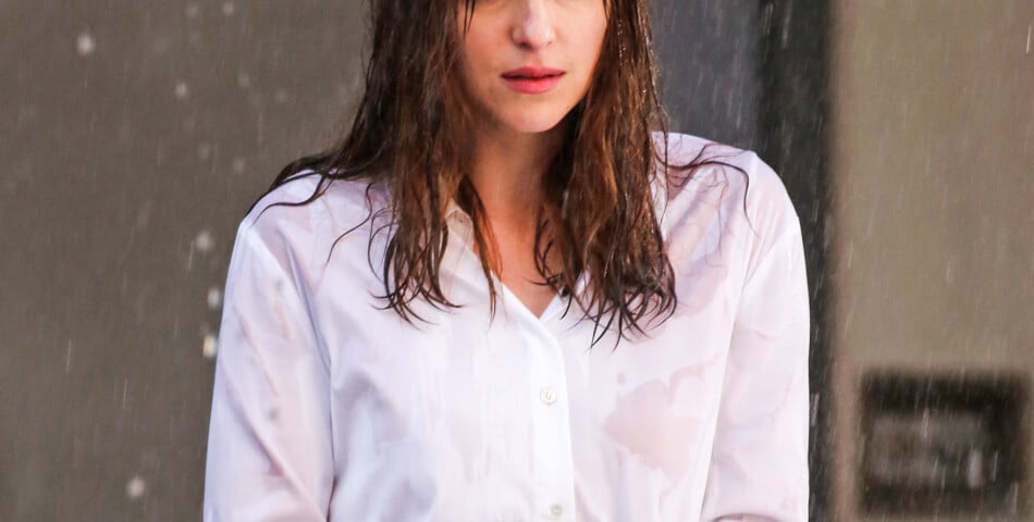 Fifty Shades of Grey : Dakota Johnson trempée pour le tournage du film