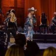 Miley Cyrus et Madonna : danse collé-serré et fessée pour un duo sexy