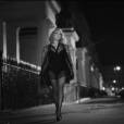 Kylie Minogue : Into The Blue, le clip en mode "aventure d'un soir"