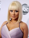 Christina Aguilera en mode Loana aux American Awards 2012