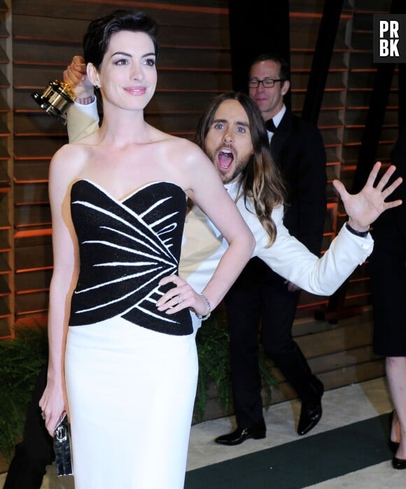 Jared Leto et Anne Hathaway : photobomb inoubliable aux Oscars 2014