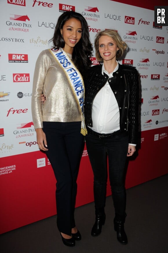Sylvie Tellier félicitée par la Miss France 2014 Flora Coquerel sur Twitter